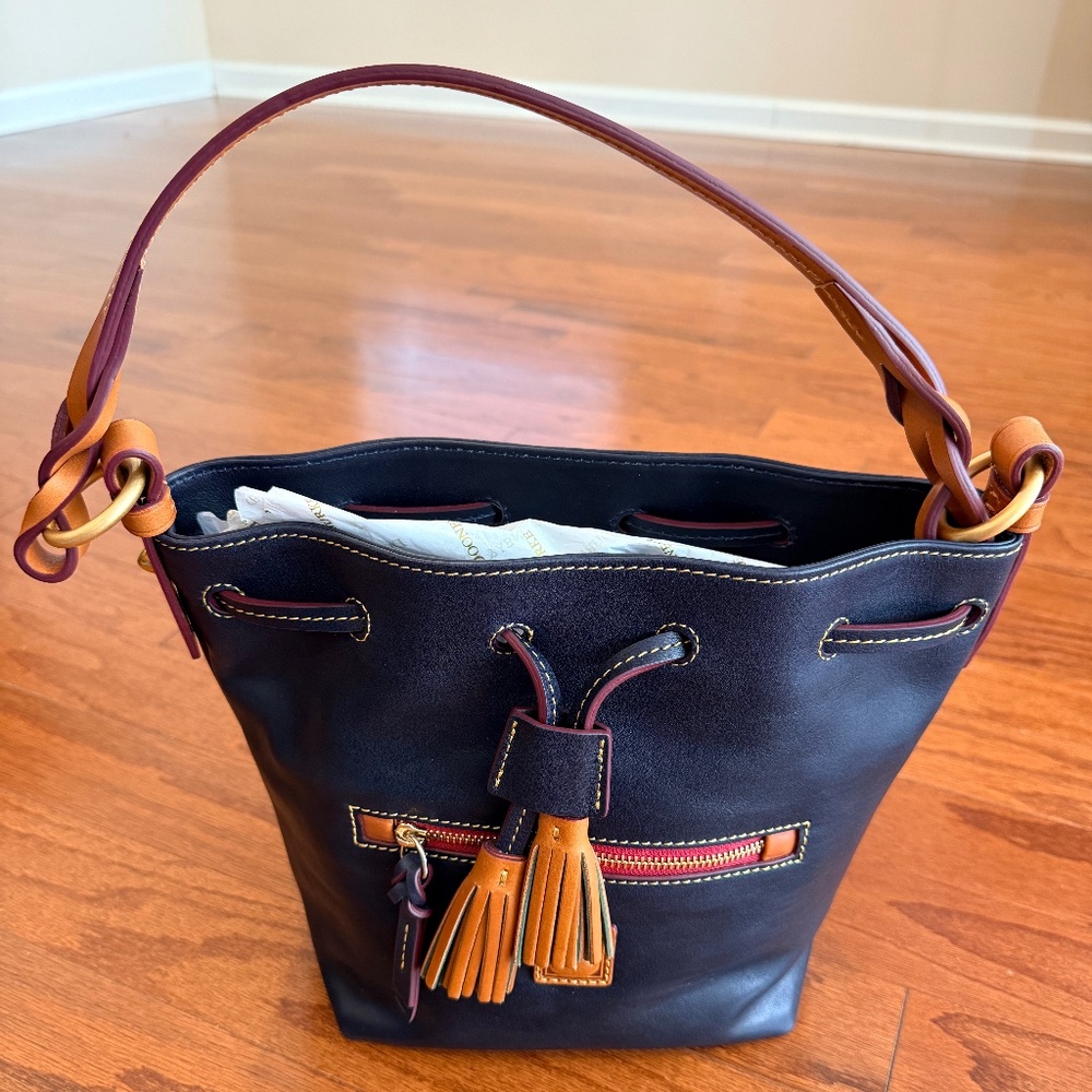 Dooney and Bourke Miley drawstring handbag